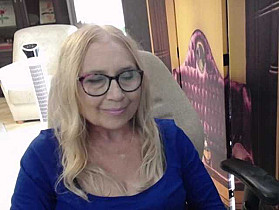 BlondeSofia Cam