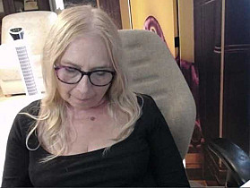 BlondeSofia Cam