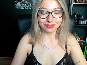 xxHeidiLove Cam