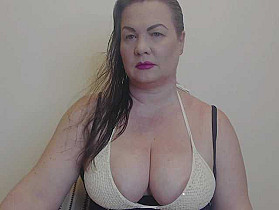 Lady-Adrianna Cam