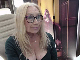 BlondeSofia Cam