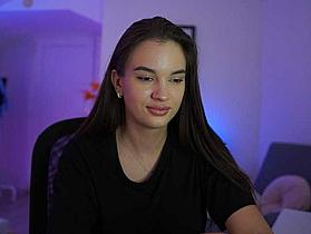 GlowingKatee Cam