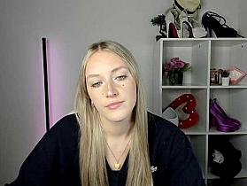 EvelynBlond Cam
