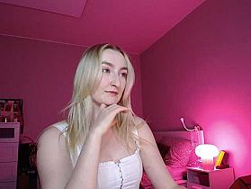 HazyLuna Cam
