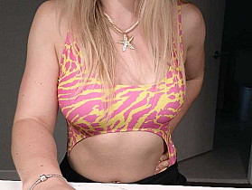 LunaBlondSexy Cam