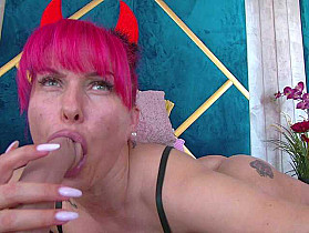 Foxxxy-MILF Cam