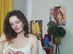 NadineGold Cam