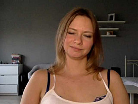 kissMillie Cam