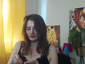 NadineGold Cam