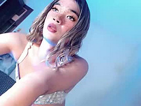 lovingmonaru969 Cam