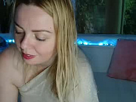 nicolelinharts Cam