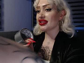 deewhitee Cam