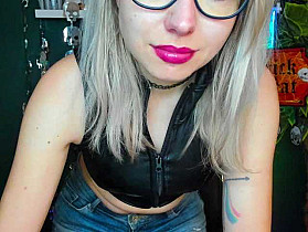xxHeidiLove Cam