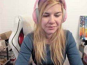 artsyandcraftsy_ Cam