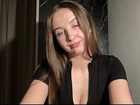 CharlotteNatural Cam