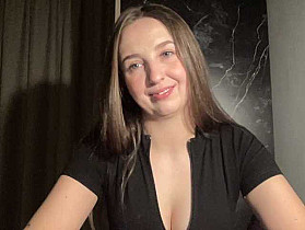 CharlotteNatural Cam