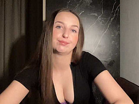 CharlotteNatural Cam