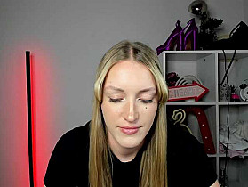 EvelynBlond Cam