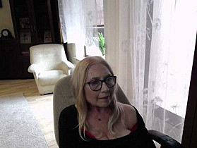 BlondeSofia Cam