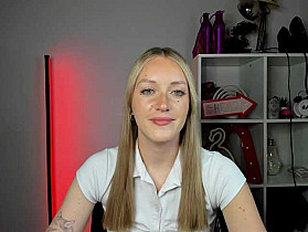 EvelynBlond Cam