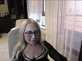 BlondeSofia Cam