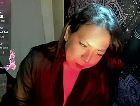 hotasian_mama Cam